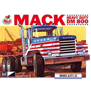 MACK DM800 SEMI TRACTOR