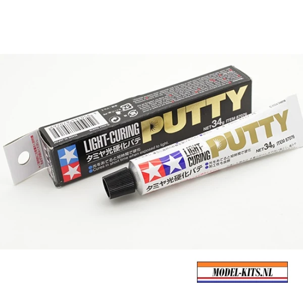 LIGHT CURING PUTTY