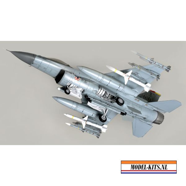 LOCKHEED MARTIN F16CJ (BLOCK 50) FIGHTING FALCON 3