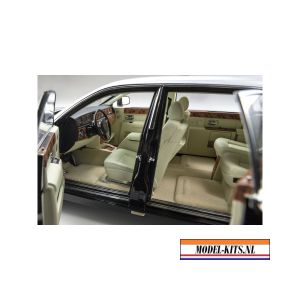 Rolls Royce Ghost black silver 2