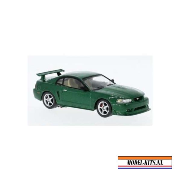 2000 Ford Mustang SVT Cobra R, green