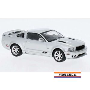 2005 Ford Mustang Saleen, grey metallic