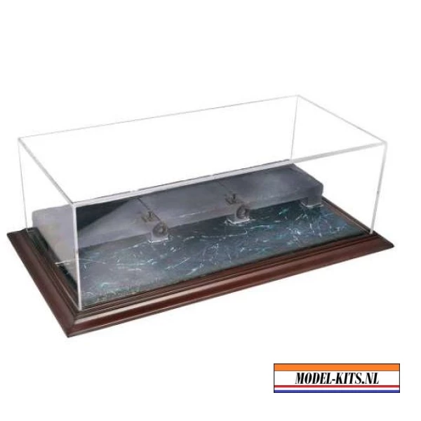 Diorama Based Display Case. Model Harbour