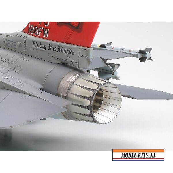 LOCKHEED MARTIN F 16C (BLOCK25 32) FIGHTING FALCON 6