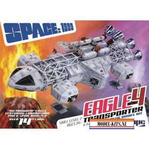 SPACE 1999 EAGLE 4 FEATURING LAB POD AND SPINE BOOSTER