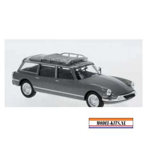 1960 Citroen ID 19 Break, grey