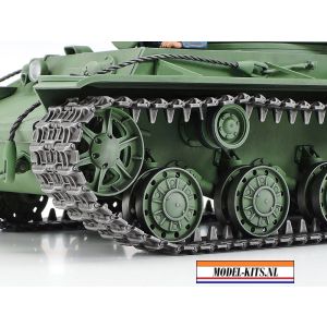 RUSSIAN HEAVY TANK KV 2 3