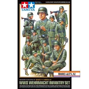 WWII WEHRMACHT INFANTRY SET