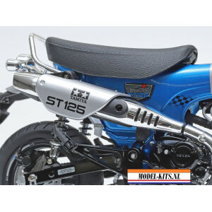 HONDA DAX 125 TAMIYA LIMITED EDITION 3