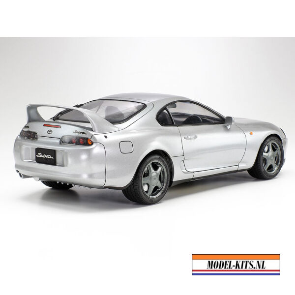 TOYOTA SUPRA 3
