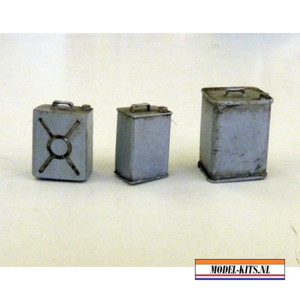 SQUARE CANS