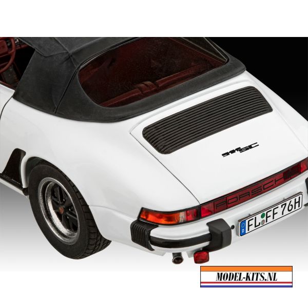 CADEAU SET 50 YEARS OF PORSCHE 911 G MODEL 3