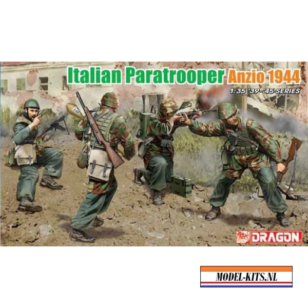 ITALIAN PARATROOPERS (ANZIO 1944)