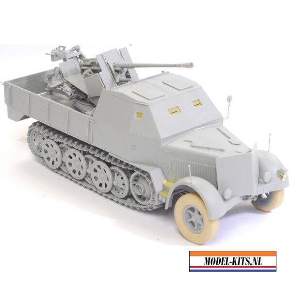 SD. KFZ. 7 2 FLAK 37 WITH ARMOR CAB 17