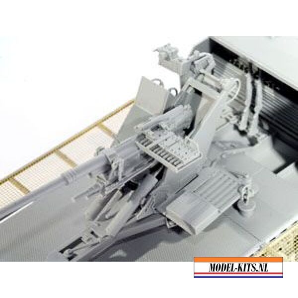 SD. KFZ. 7 2 FLAK 37 WITH ARMOR CAB 3