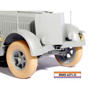 SD. KFZ. 7 2 FLAK 37 WITH ARMOR CAB 4
