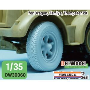 WWII GERMAN SDKFZ.7 FRONT SAGGED WHEEL SET
