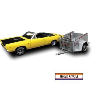 1968 DODGE CORONET CONVERTIBLE WITH TRAILER 1
