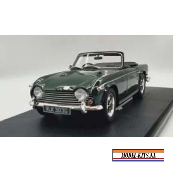 1967 Triumph TR5, green