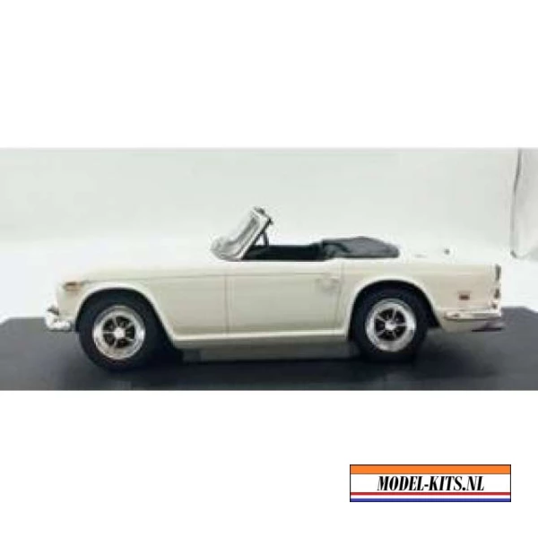 1967 Triumph TR5, white