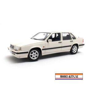1991 1994 Volvo 850 GTL, white