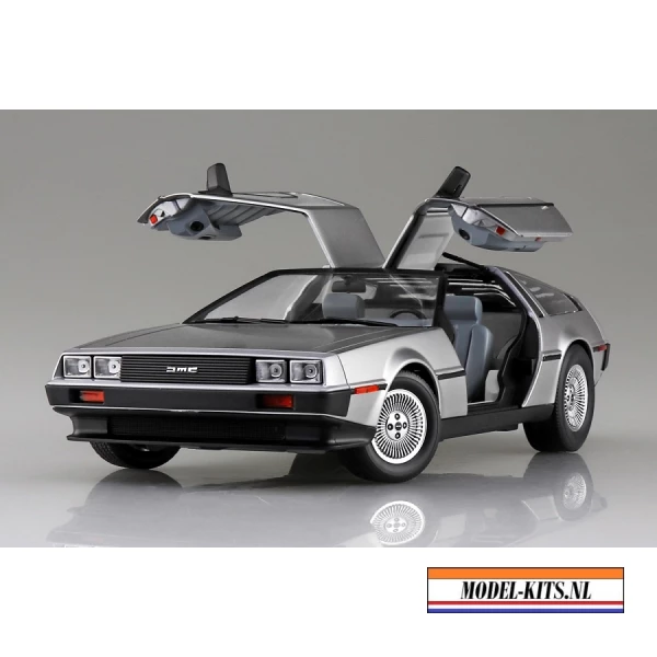 '82 DELOREAN DMC 12