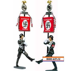 LAH GOOSE STEPING STANDARD BEARER