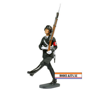 Lah Goose Steping Soldier 1
