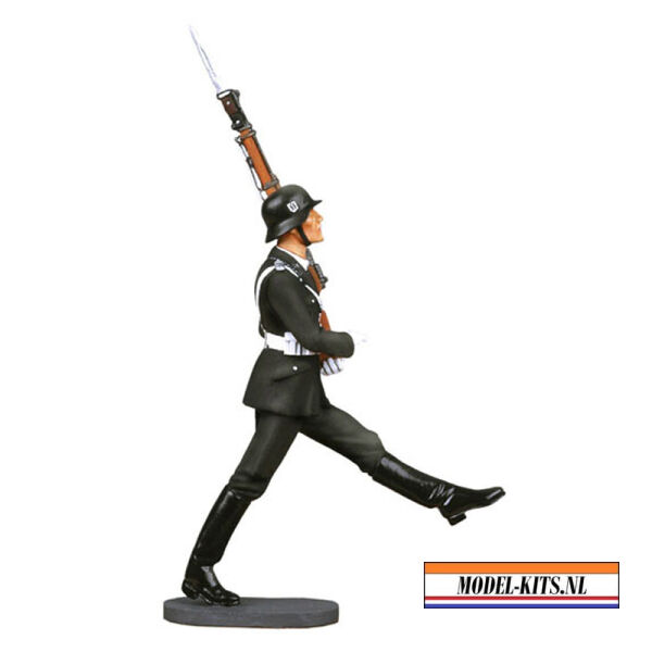 Lah Goose Steping Soldier 2