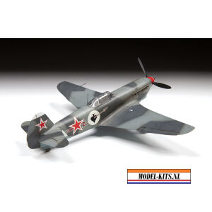 Yak 9 T with cannon 4