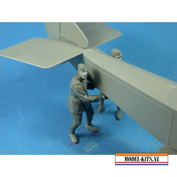 RFC AIR MECHANIC LIFTING THE TAIL