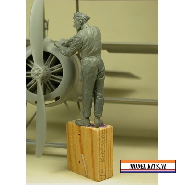 RFC AIR MECHANIC REPAIRING