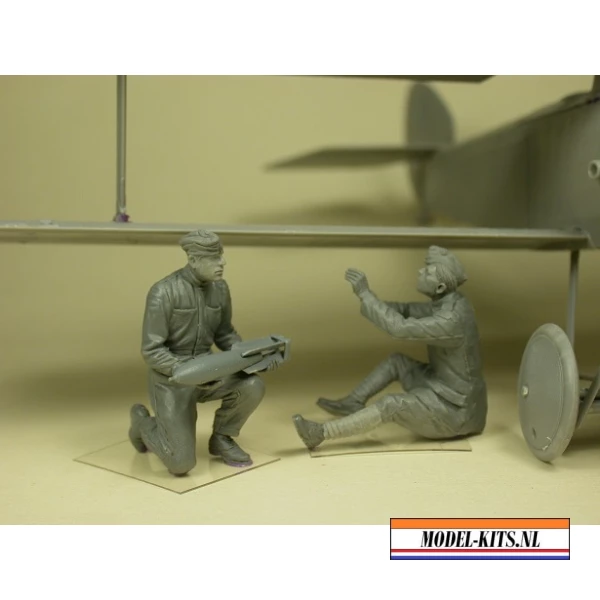 RFC AIR MECHANICS INSTALLING THE BOMBS