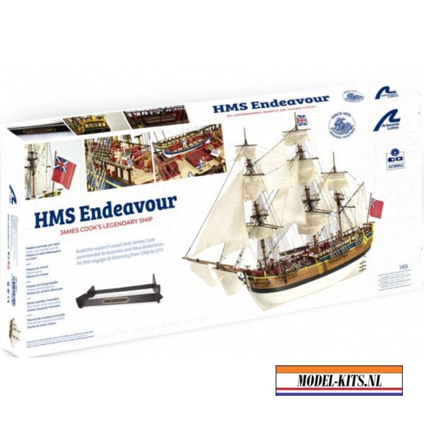 HMS ENDEAVOUR WITH LIGHTS 2021 1