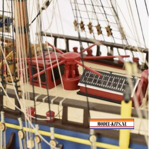 HMS ENDEAVOUR WITH LIGHTS 2021 14