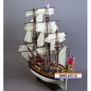 HMS ENDEAVOUR WITH LIGHTS 2021 19