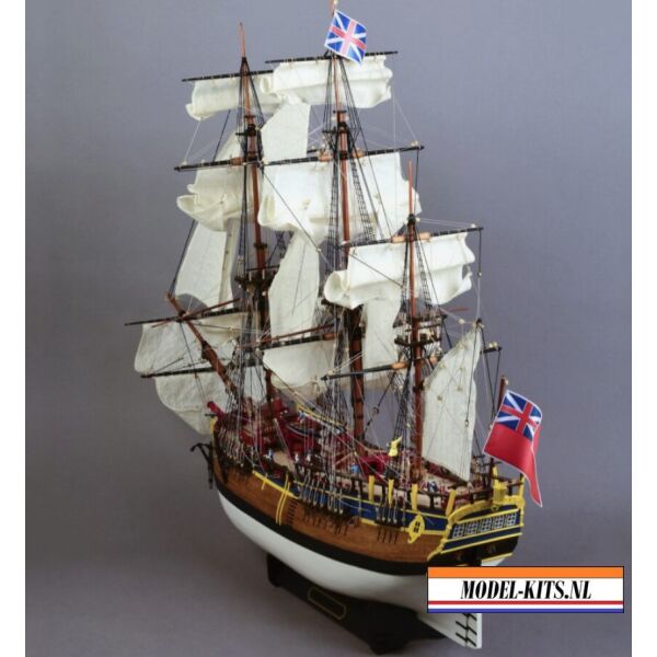 HMS ENDEAVOUR WITH LIGHTS 2021 19