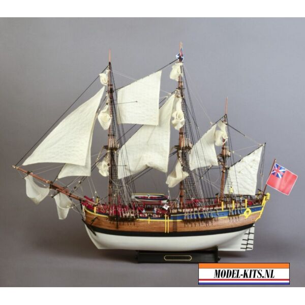 HMS ENDEAVOUR WITH LIGHTS 2021 21