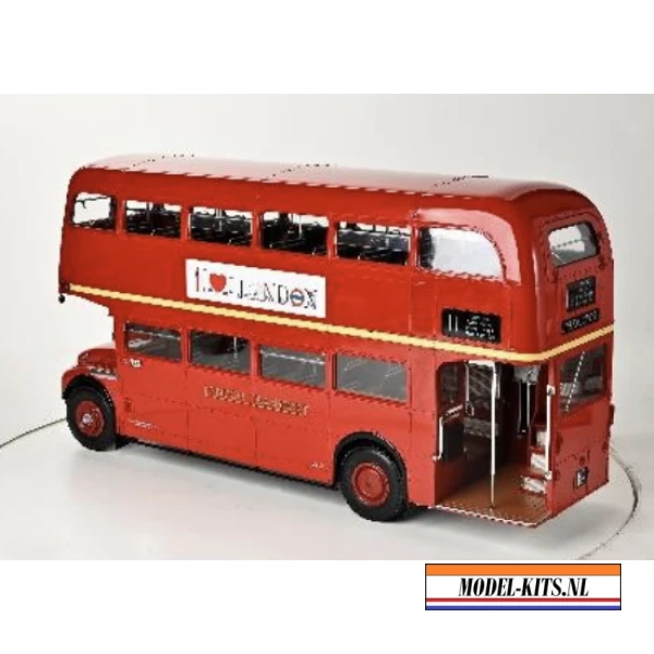 London Bus Routemaster 2