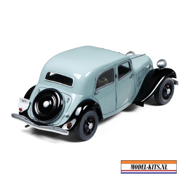 CITROËN TRACTION 11CV STAFF CAR 4