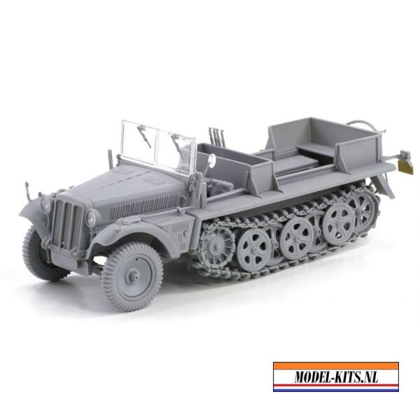 SD.KFZ.10 AUSF. B 1942 PRODUCTION 7