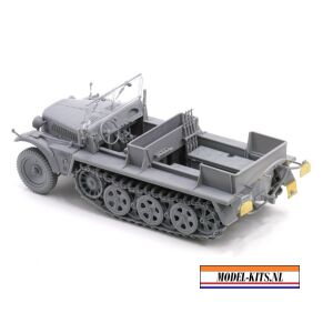 SD.KFZ.10 AUSF. B 1942 PRODUCTION 8