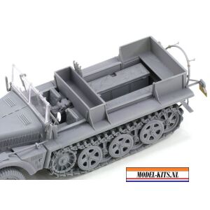 SD.KFZ.10 AUSF. B 1942 PRODUCTION 9