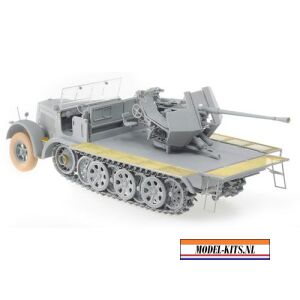 SDKFZ.7 2 3.7CM FLAK 36 2