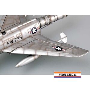 F 100D SUPER SABRE 10