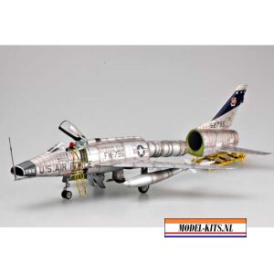 F 100D SUPER SABRE 3