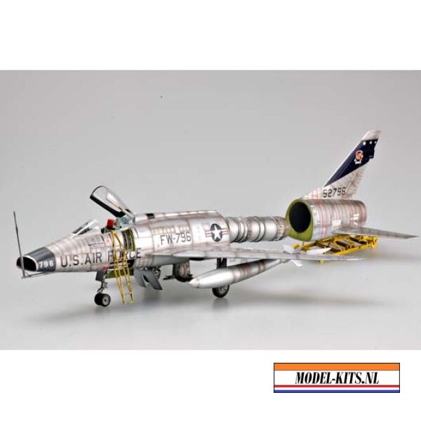 F 100D SUPER SABRE 3