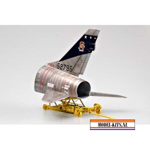 F 100D SUPER SABRE 5