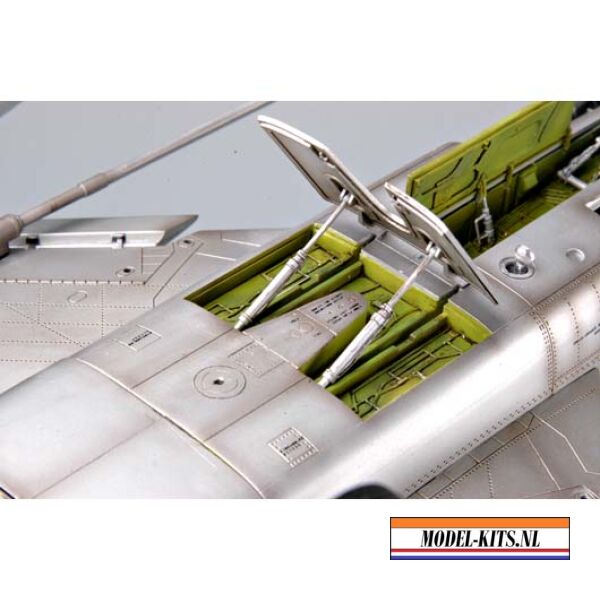F 100D SUPER SABRE 6