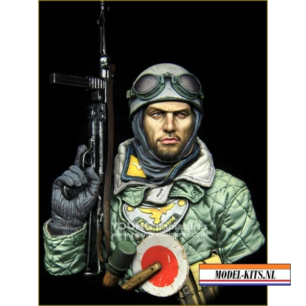 GERMAN FALLSCHIRMJÄGER EASTFRONT 1943